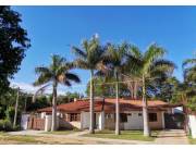 Hermosa casa en el centro de San Bernardino a tan solo 200m del lago