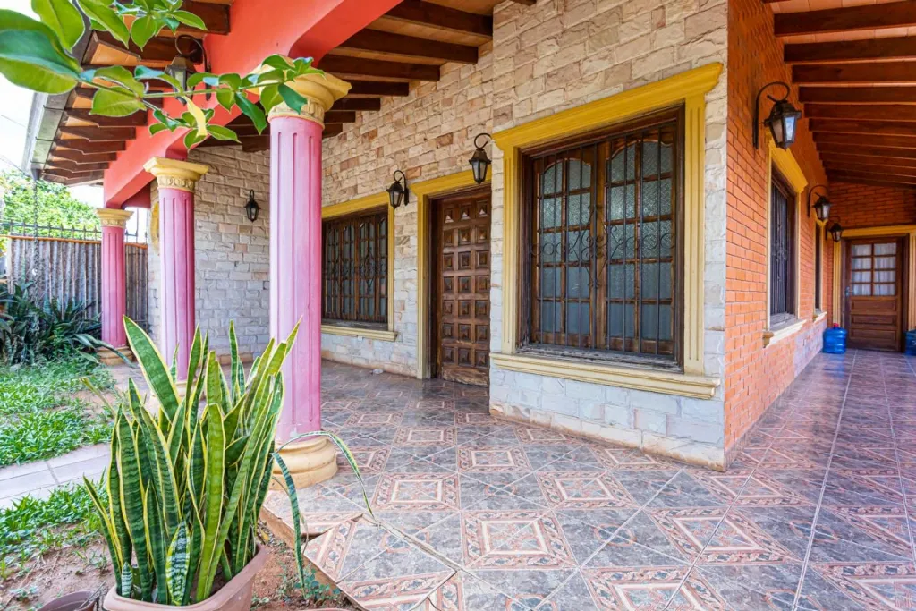 VENDO CASA CON TERRENO EN SAN LORENZO — foto 3