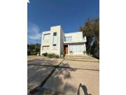 CASA EN SANBER-SUNSET HILLS