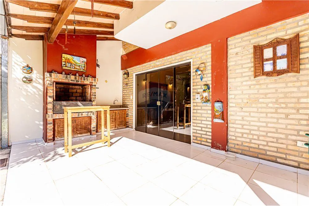 EN VENTA CASA EN EXCELENTE ESTADO - ZONA YACHT — foto 2