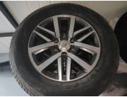 Llantas con cubiertas de Fortuner Aro 18 Cubiertas Michelin 265 60 R18 Gs. 4.500.000.-