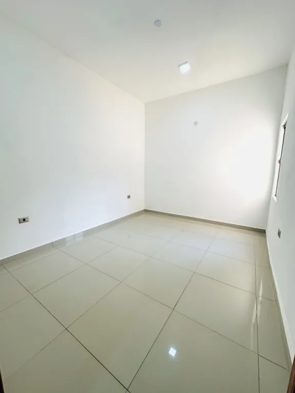 DEPARTAMENTO A ESTRENAR EN MARIANO ROQUE ALONSO! — foto 2