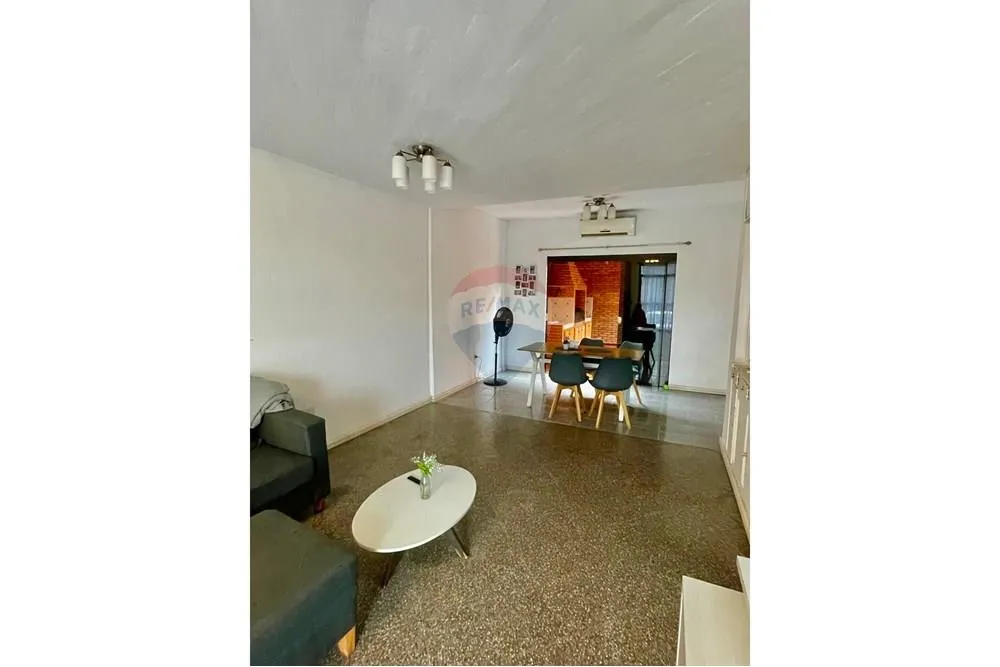 VENDO DÚPLEX AMOBLADO DE 3 DORMITORIOS EN LAMBARÉ — foto 3