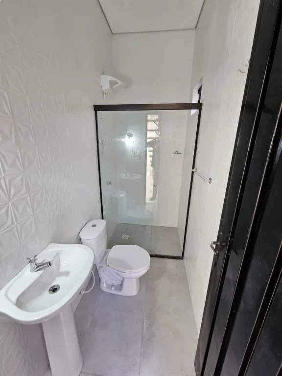 DUPLEX A ESTRENAR EN MARIANO ROQUE ALONSO! Finas terminaciones. — Foto 3