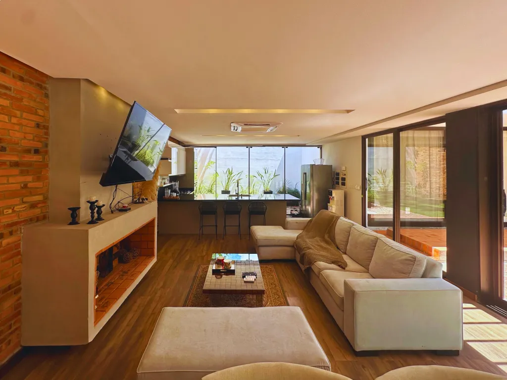 RESIDENCIA EN SAN BERNARDINO EN VENTA — foto 3