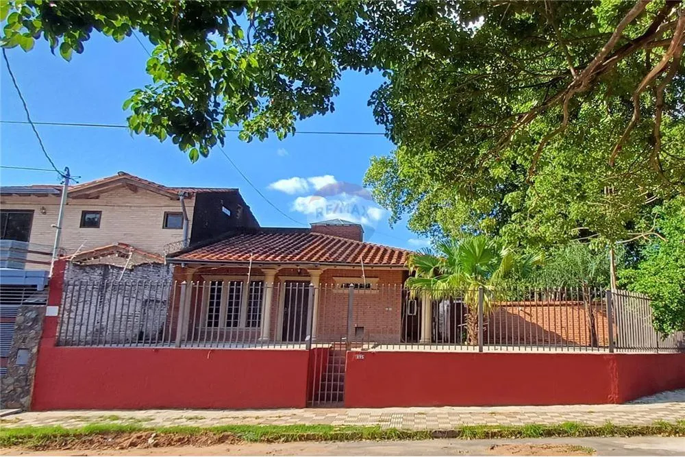 VENDO CASA EN ESQUINA EN BARRIO OBRERO — foto 2