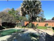 Vendo lujosa casa en Limpio