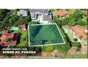 Magnifico Terreno sobre Avda Principal del Parana Country Club