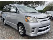 Toyota NOAH Año 2004/5 recién importado