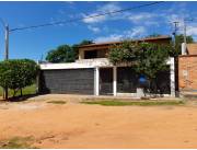 VENDO CASA DE 4 DORMITORIOS Z/AEROPUERTO RAKIURA LOMA MERLO COD V0336