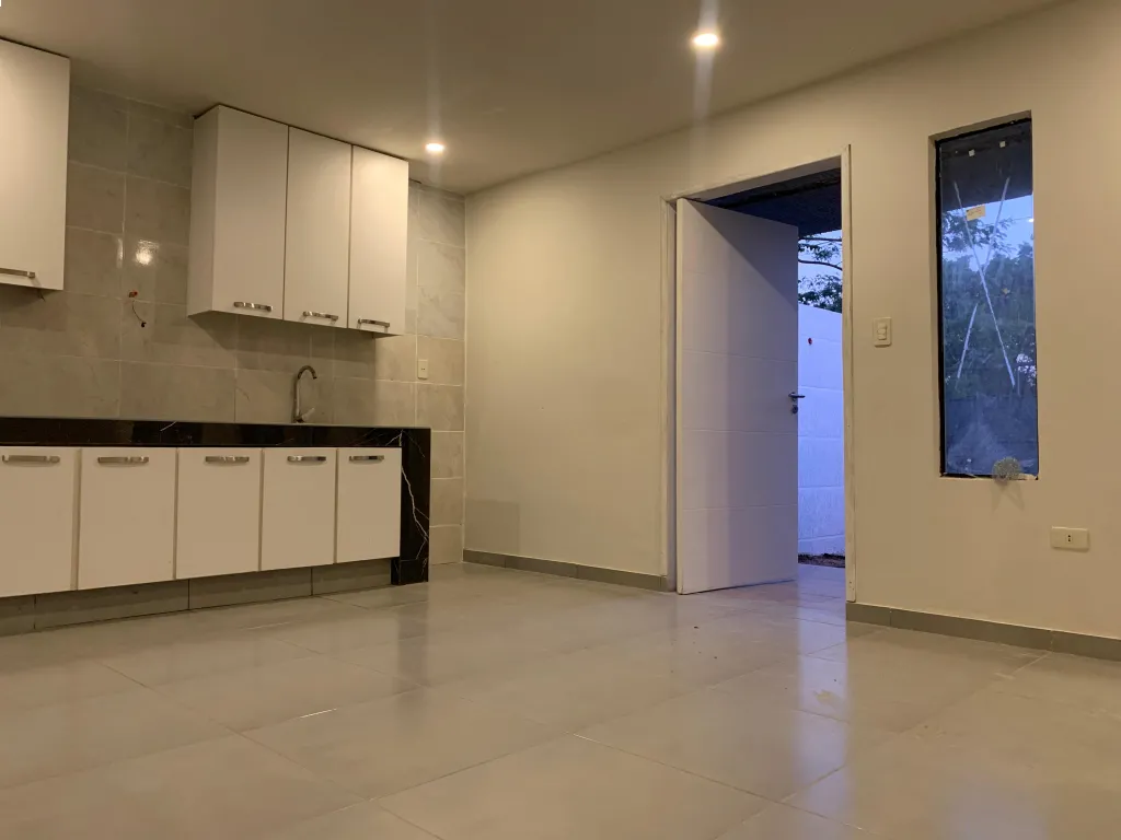 VENDO DUPLEX A ESTRENAR EN SAN LORENZO ZONA PALACIO DE JUSTICIA — foto 2
