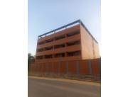 ALQUILO DEPARTAMENTO EN LUQUE ZONA CURVA ROMERO COD 3406