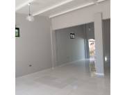 SALON COMERCIAL EN EMBOSCADA