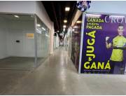 Alquilo o vendo salon comercial en galería M4