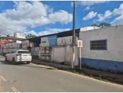 Se alquila amplio depòsito en pleno centro de San Lorenzo.