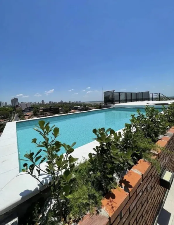 ALQUILO AMPLIO Y HERMOSO DEPARTAMENTO EN ZONA EXCLUSIVA DE LAS MERCEDES‼️ — foto 2