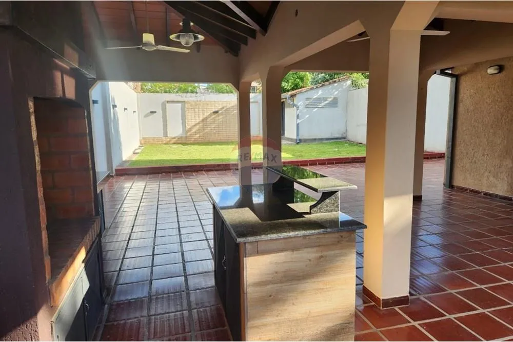 VENDO CASA EN BARRIO SAN VICENTE — Foto 3