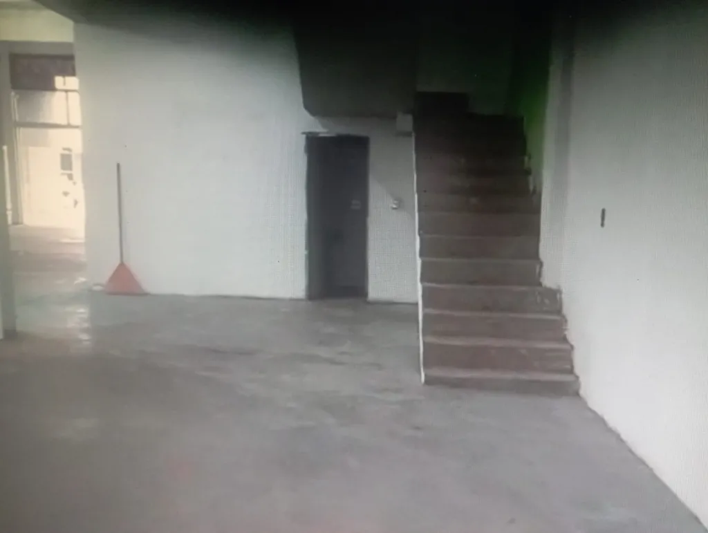 VILLETA, GUARAMBARÉ: 735M2, DEPOSITO EN 2 NIVELES + PARKING, ALQUILER, 15.000.000 GS. — foto 3