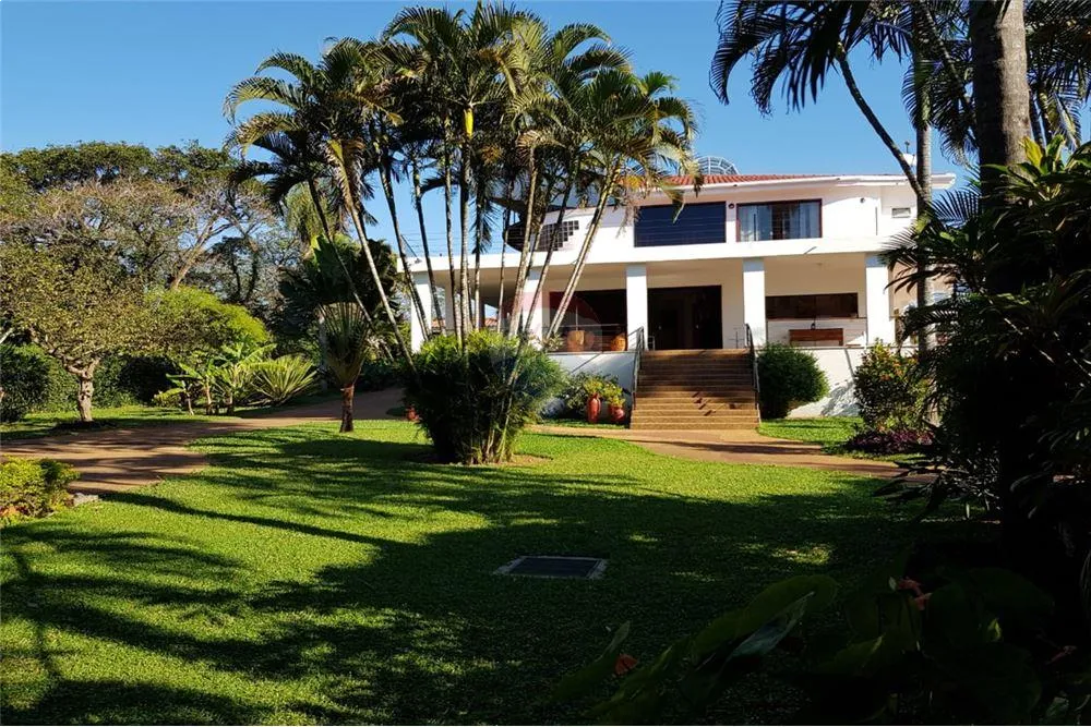 FABULOSA E INCREIBLE RESIDENCIA EN SAN LORENZO ZONA UNA — photo 3
