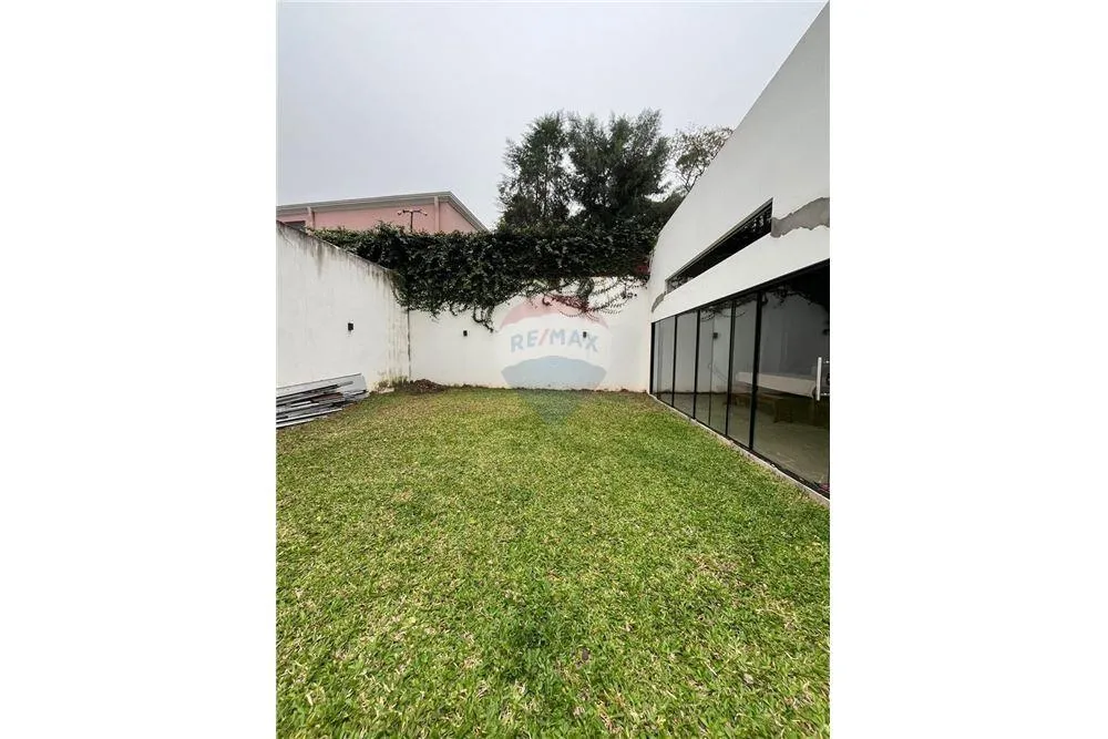 VENDO CASA EN MARIANO ROQUE ALONSO — foto 3