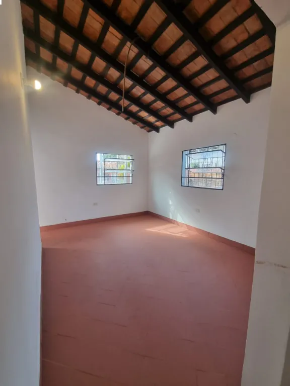 Alquilo Casa para vivienda u Oficina en Fernando de la Mora zona Norte — foto 2