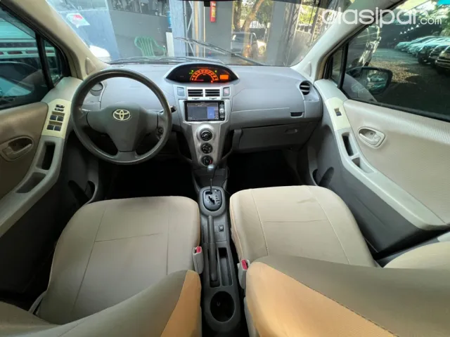 Toyota Vitz 2009 — foto 3