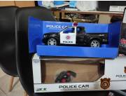 Camioneta policía a control