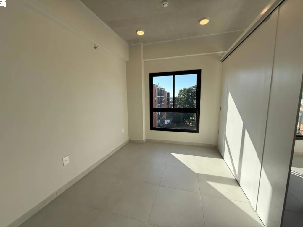 EN VENTA DPTO MONOAMBIENTE ZUBA 10-LUQUE — foto 2