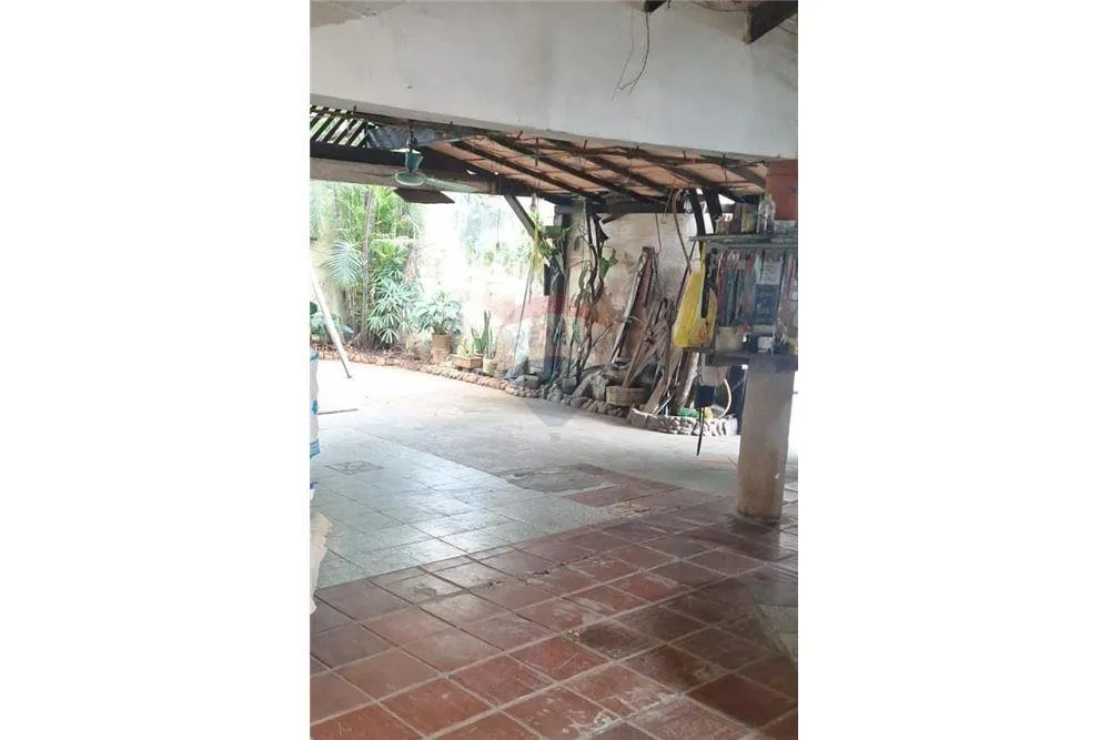 CASA A DEMOLER O REFACCIONAR EN ASUNCION — foto 2