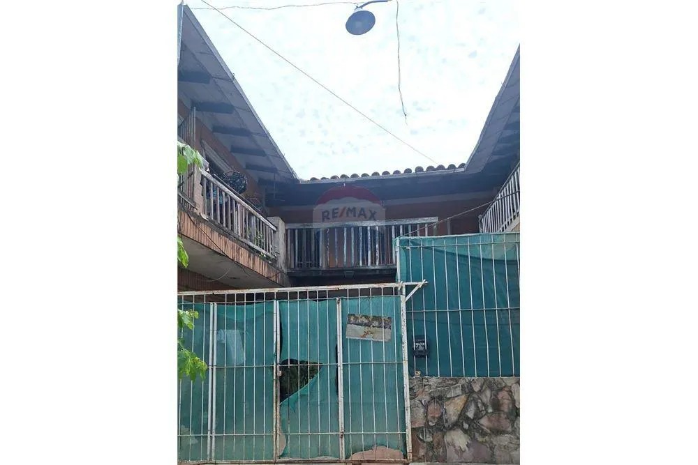 CASA A DEMOLER O REFACCIONAR EN ASUNCION — foto 3