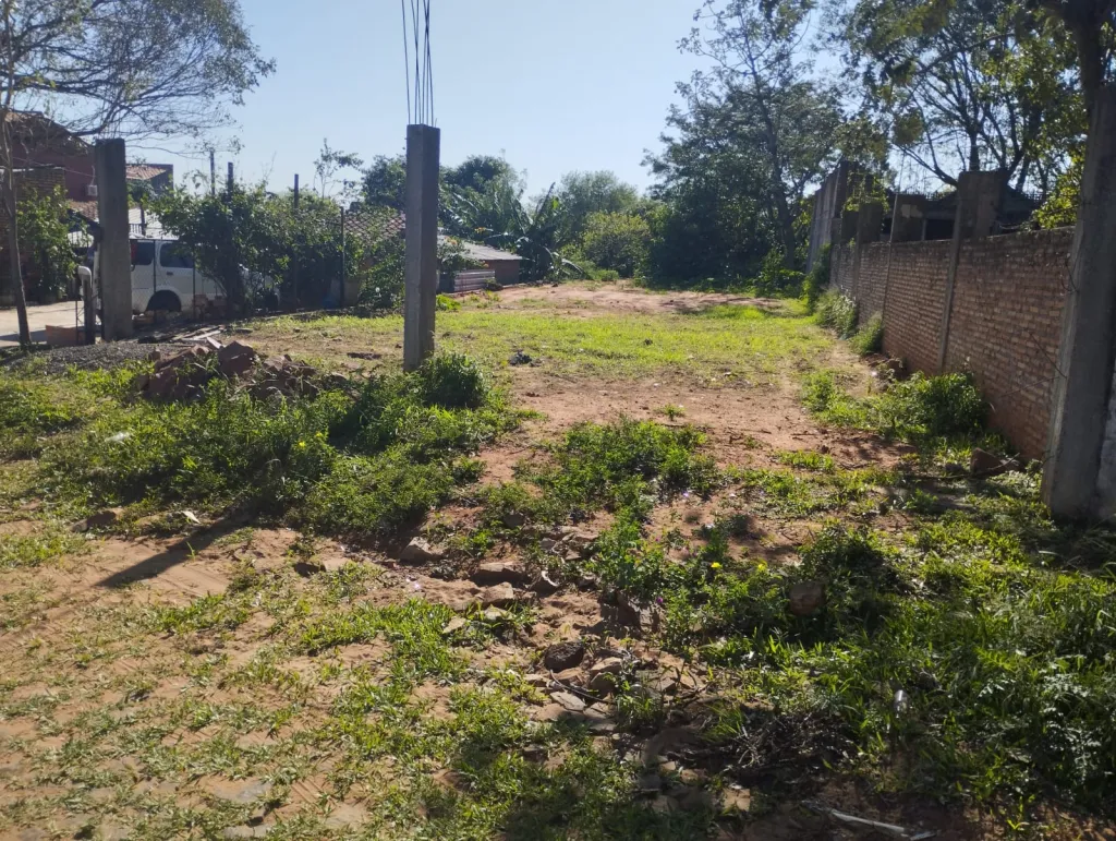 Vendo terreno en el corazón de Villa Elisa – Barrio Centro — foto 2