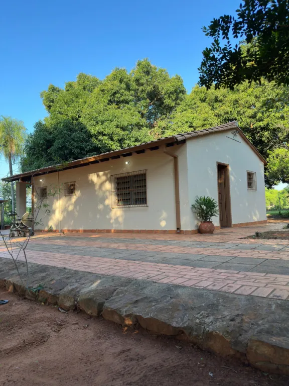Vendo casa con amplio terreno en Itaugua — foto 2
