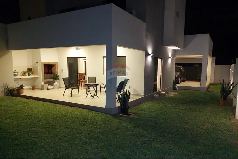 Casa - Venta - Luque, Paraguay — foto 3
