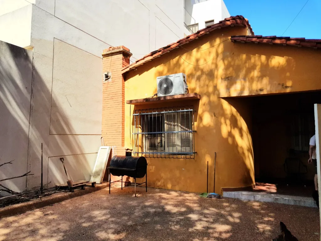 VENDO TERRENO EN BARRIO LAS MERCEDES — Foto 2
