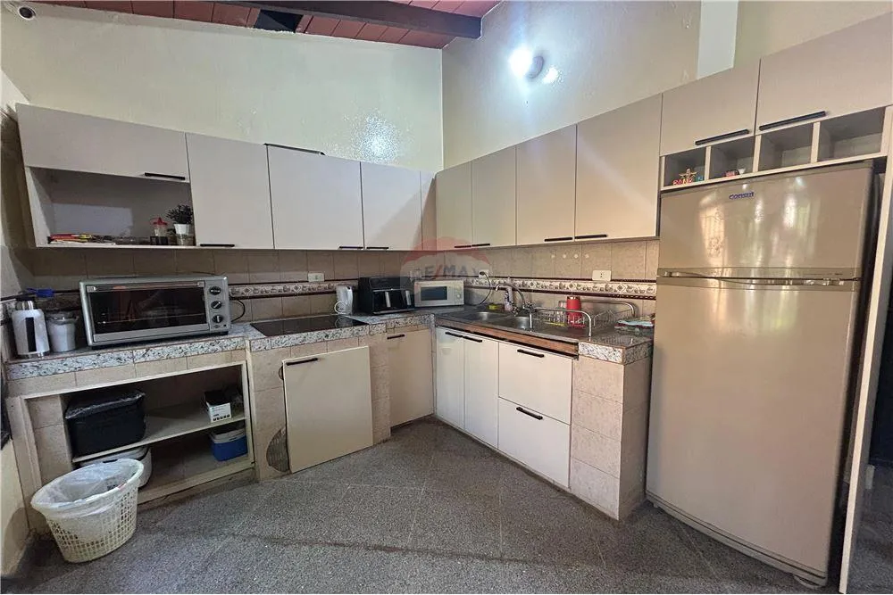AMPLIA RESIDENCIA EN ÑEMBY — foto 3