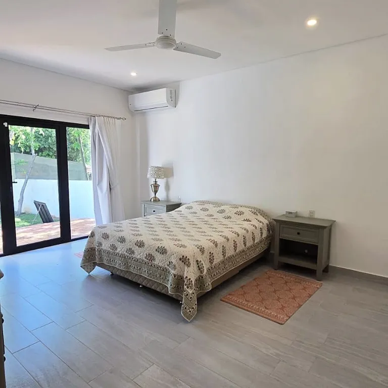 Alquilo solo para enero 2026 casa de 6 dormitorios en San Bernardino — foto 3