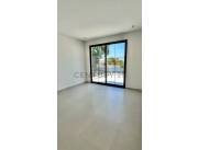 HERMOSA CASA PAREADA BRITISH STYLE A ESTRENAR
