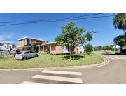 HERMOSA RESIDENCIA EN AQUA VILLAGE - ALTOS