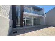 Alquilo Local Comercial en Mburucuya
