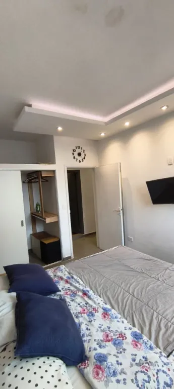 VENDO LUJOSO DEPARTAMENTO COMPLETAMENTE AMOBLADO Y EQUIPADO EN EL MICROCENTRO DE ASUNCIÓN — foto 3