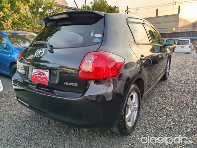 Toyota Auris 2009 — foto 5