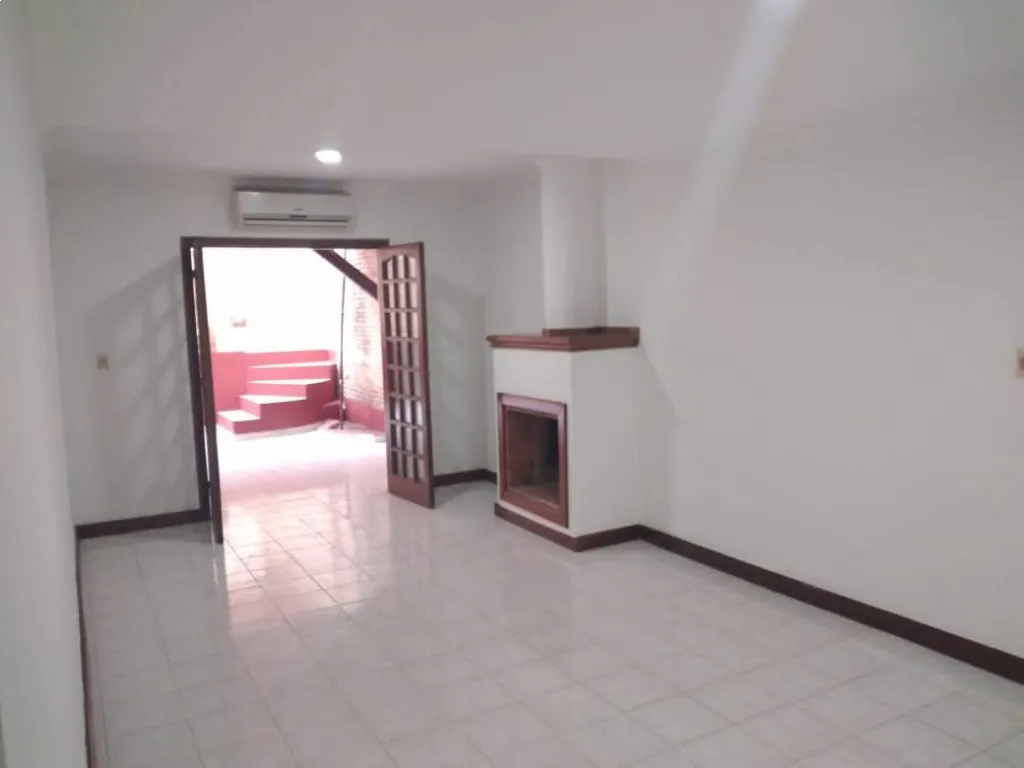 ALQUILO DUPLEX EN ASUNCION BARRIO MBURUCUYA COD 3782 — Foto 3