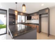 VENDO DUPLEX PREMIUN EN FDO DE LA MORA ZONA NORTE