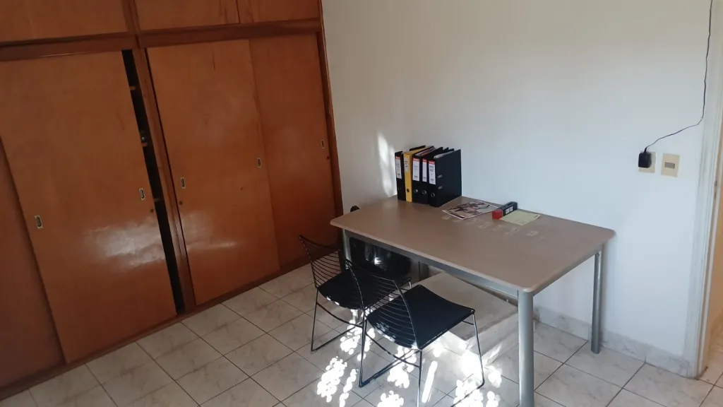 CASA AMPLIA EN VENTA EN BARRIO MURUCUYA — foto 2