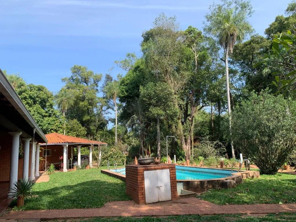 CASA QUINTA EN AREGUA CON PLAYA PRIVADA - 1,5 Hectáreas — фото 2
