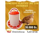 Comedero plástico aves 3kg