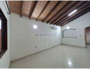 Casa de 6 habitaciones en Luque Paraguay Central Luque Makai a 150 mts de Coronel Martine