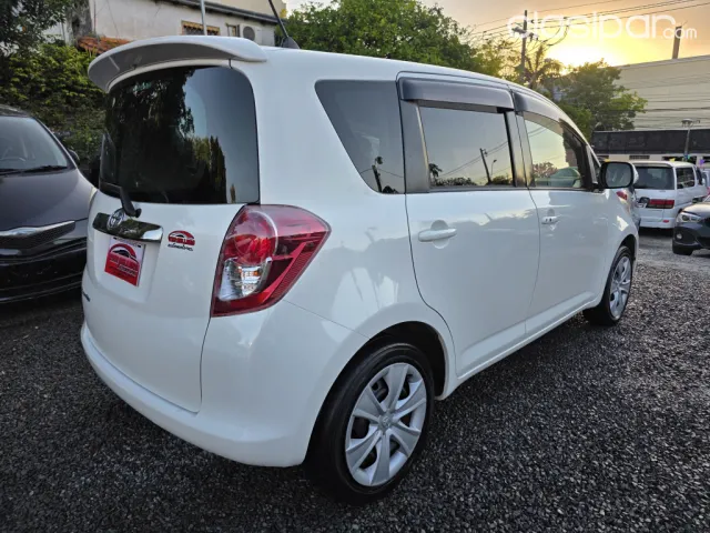 Toyota Ractis 2008 — foto 6