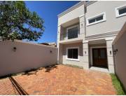 EN VENTA: DÚPLEX DE 3 HABITACIONES | ESTILO FRANCÉS SOFISTICADO | DETALLES DE DISEÑO ÚNICO