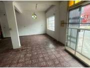 ALQUILO SALON COMERCIAL EN FERNANDO DE LA MORA ZONA NORTE